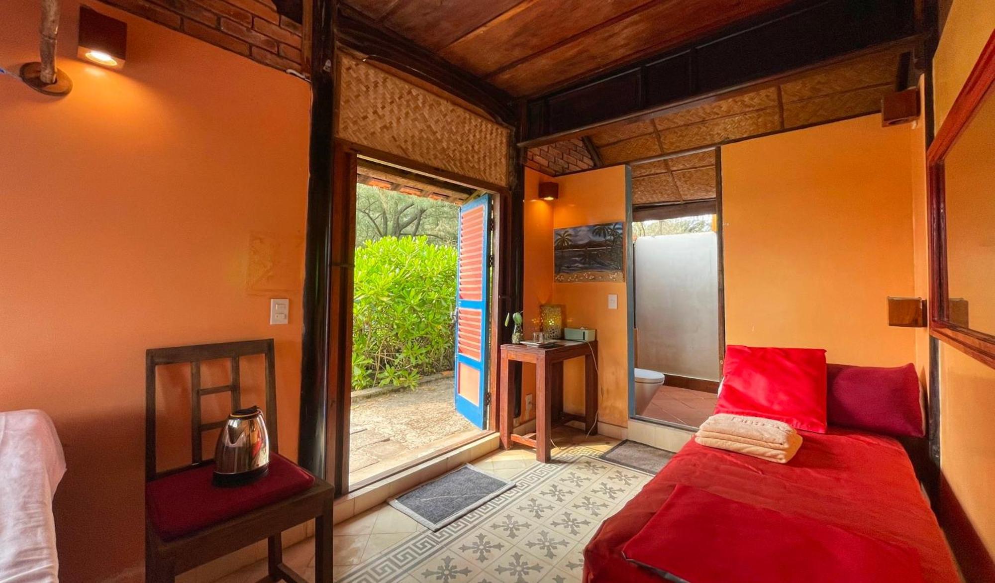 Villa Louise Hue Beach Boutique Hotel Oda fotoğraf